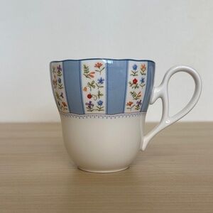 Noritake Primachina True Love Pattern Floral Blue and White Mug